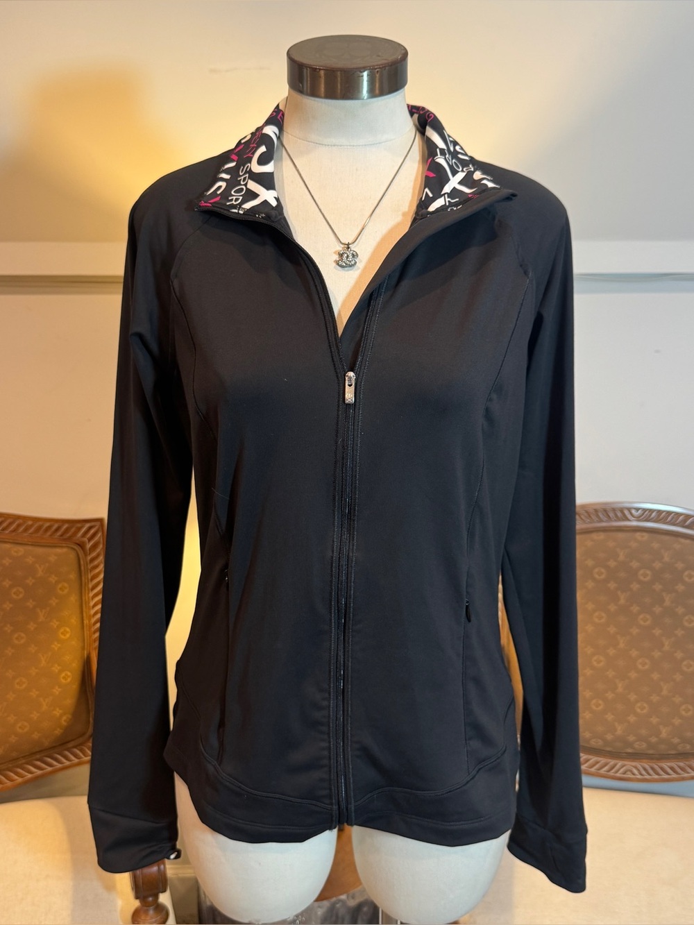 Victoria's Secret Black Zip-Front Active Jacket with Printed Collar Size L